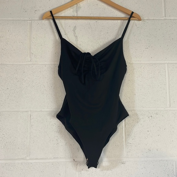 NWT XS/M/L Tiger mist black ruched bodysuit adjustable straps tie front halation - Picture 2 of 11